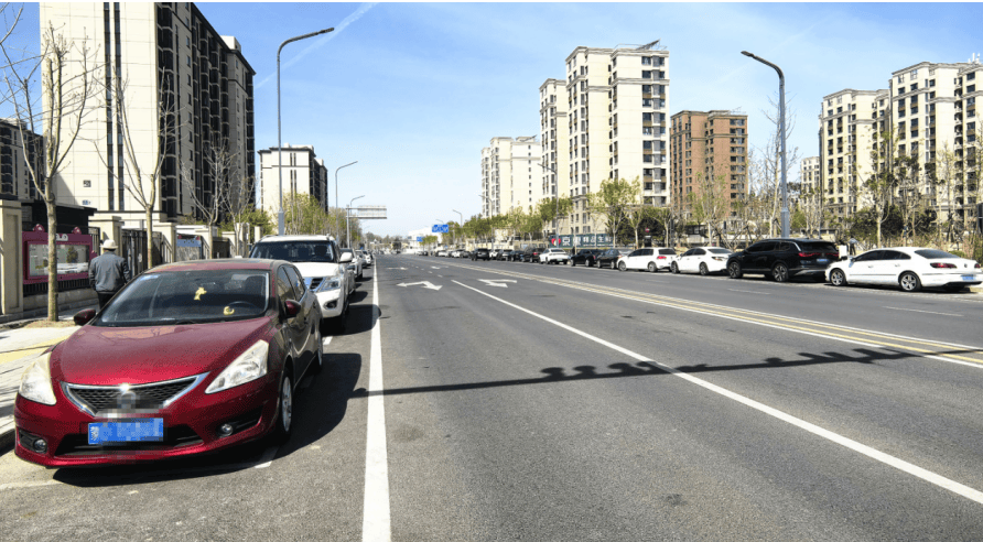 順義這個政策房小區(qū)，車位月租650元？