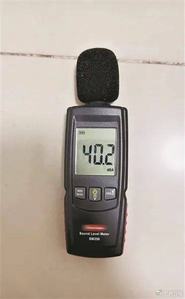 7樓住戶疑似為報復8樓安裝“震樓器”，9樓一家“躺槍”被震樓兩三年：在找房子考慮搬走了