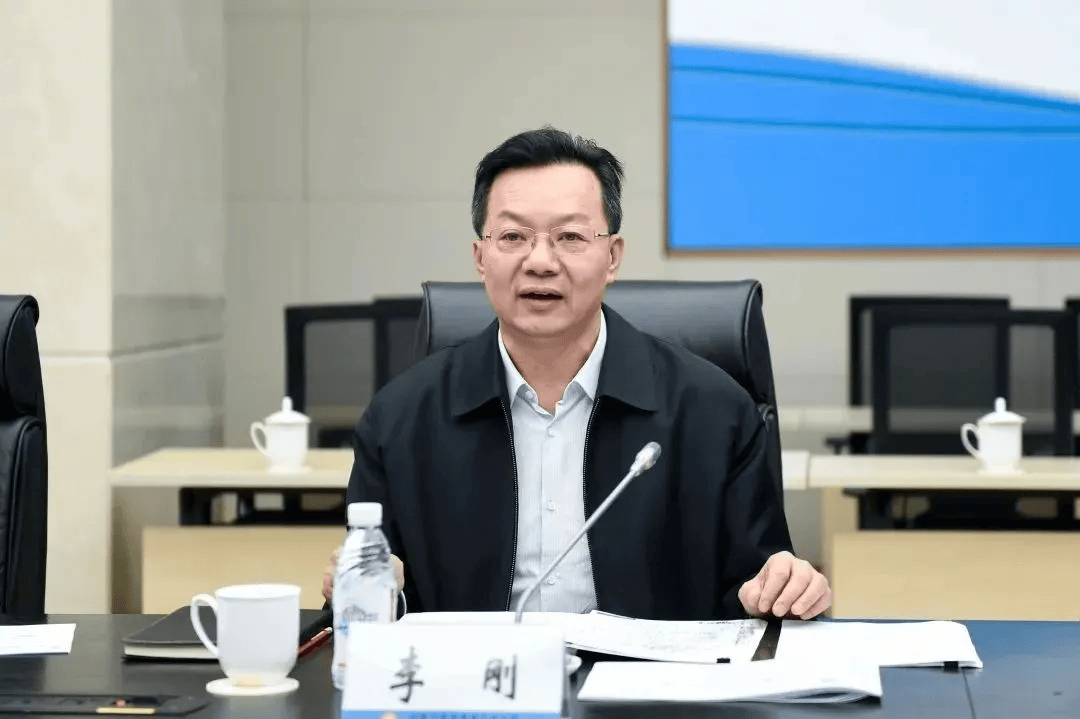 “內(nèi)鬼”李剛，被逮捕