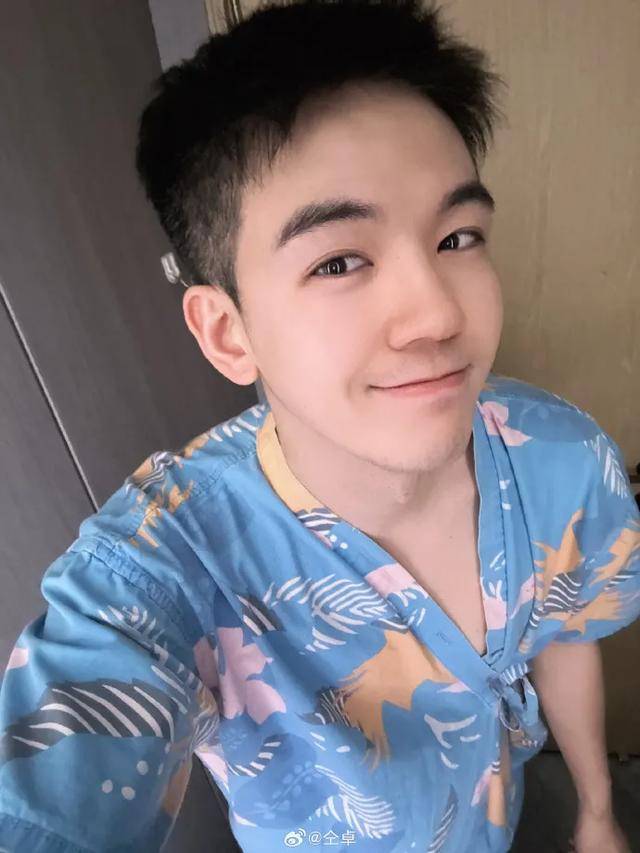 仝卓實(shí)名舉報(bào)33家關(guān)聯(lián)公司偷稅漏稅