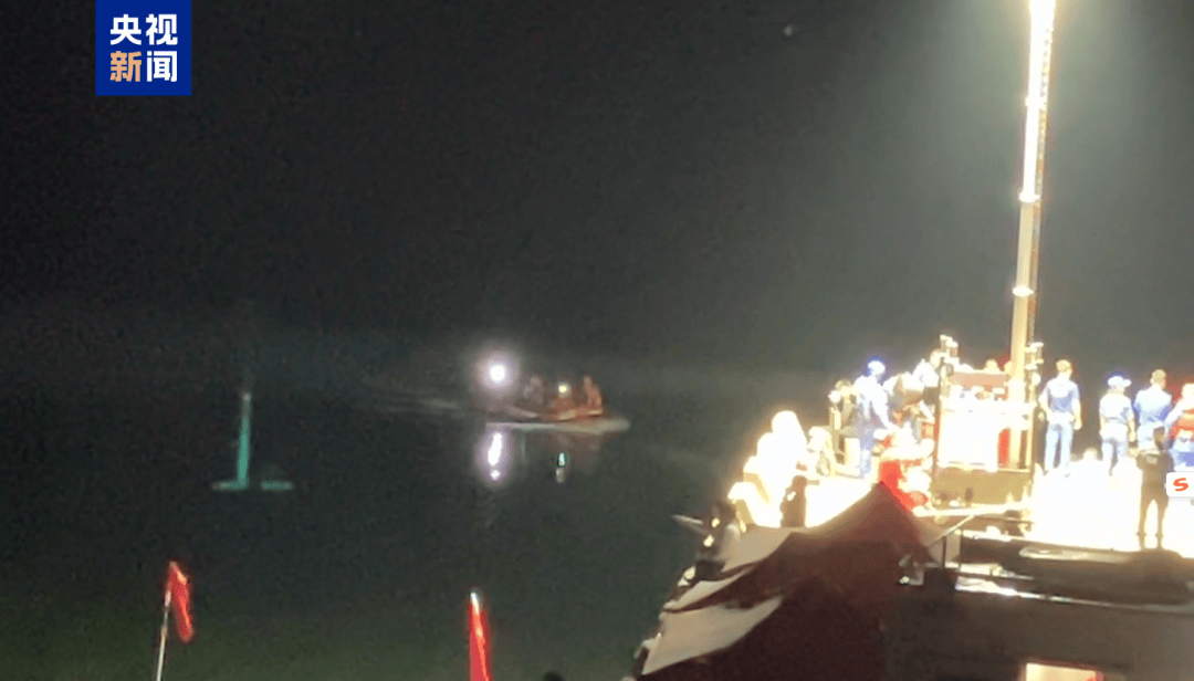 貴州翻船事故，9人死亡1人失聯(lián)！目擊者：當(dāng)時(shí)突然出現(xiàn)暴雨冰雹狂風(fēng)