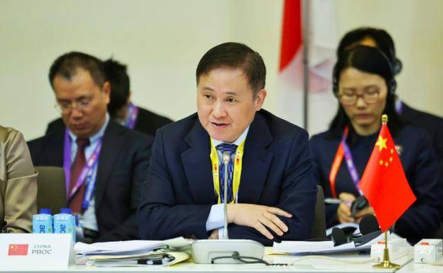 央行行長潘功勝出席并主持東盟與中日韓財(cái)長和央行行長會