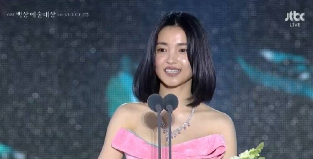 第61屆百想藝術(shù)大賞完整獎單公開！朱智勛金泰梨曹政奭全度妍獲獎