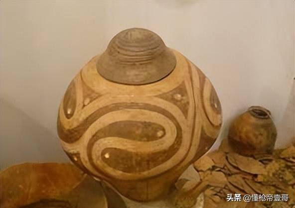 俄軍繳獲中國81版氣槍？還有百年湯姆遜沖鋒槍、莫辛納甘