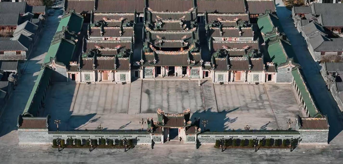 汕頭違建豪宅“英之園”將強(qiáng)拆，當(dāng)?shù)兀簩⒏鶕?jù)公告期內(nèi)具體情況采取下一步措施