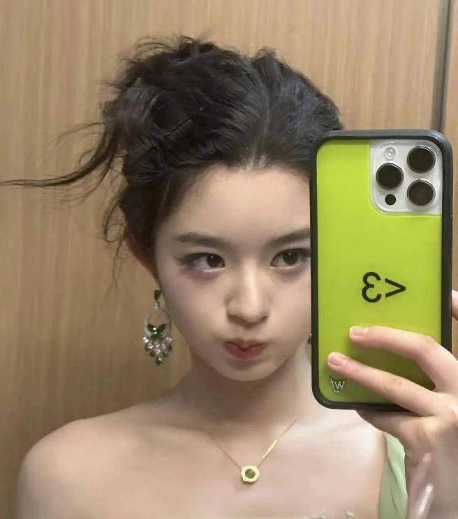 女明星高價耳環(huán)事件爭議持續(xù) 三大疑問待解