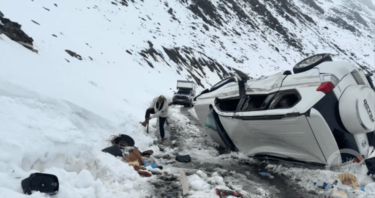 海拔4000米一越野車側(cè)翻！5人獲救，1人不幸遇難