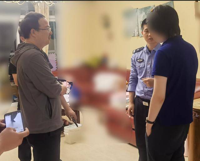 銀行取現(xiàn)150萬元準(zhǔn)備交給業(yè)務(wù)員，民警上門勸阻4小時“叫醒”受騙人