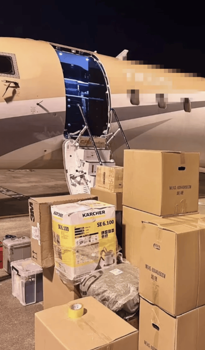 “坐飛機(jī)發(fā)現(xiàn)旁邊放著冷鏈海鮮”，航空公司兼職送貨給出差人整破防了