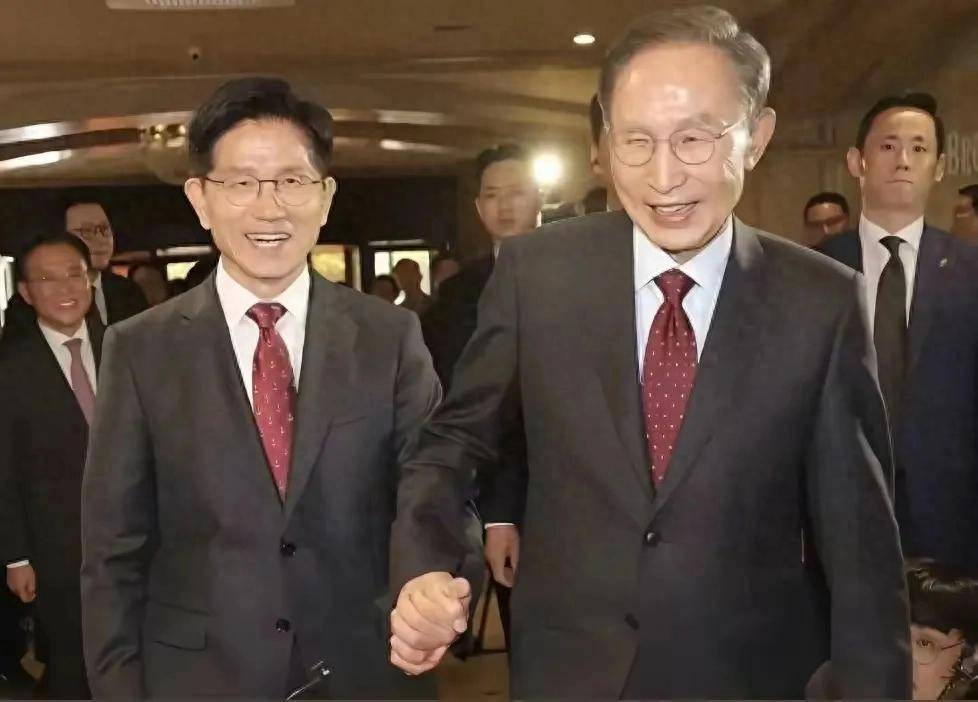 李在明勝利無望？李明博、樸槿惠聯(lián)手，韓國大選進入白熱化階段！