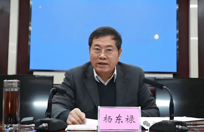 新疆阿克蘇“大老虎”楊東祿落馬，多段履歷引熱議