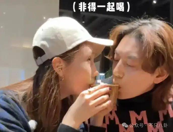 自曝與丈夫經(jīng)常吵架？但怎么感覺她是在變相秀恩愛呢！