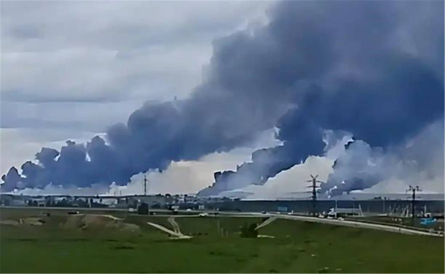 俄戰(zhàn)略軍機被炸，真相終于大白，中美這次被都烏方無恥上了一課