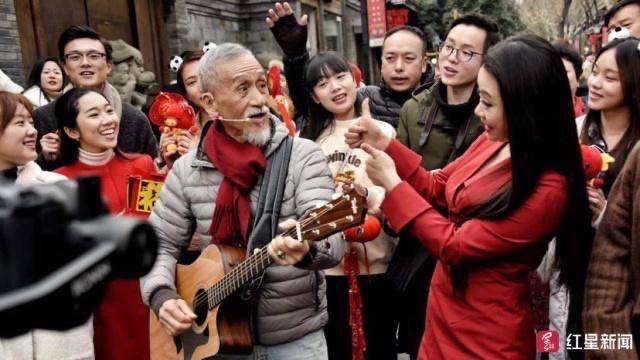 陳彼得離世，與他同唱《我和我的祖國(guó)》的成都市音樂(lè)家協(xié)會(huì)主席馬薇：惋惜，希望他在天堂更好地歌唱