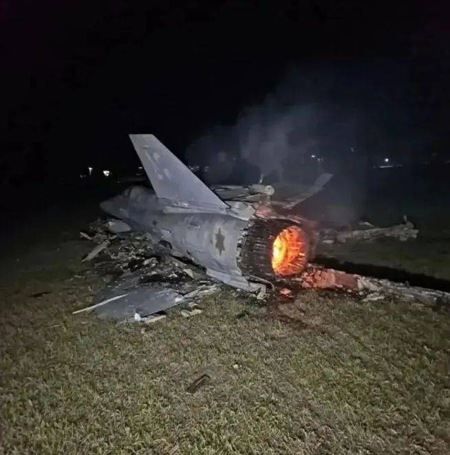F-14隕落德黑蘭，F(xiàn)-35謎團(tuán)再現(xiàn)！伊以“貓鼠游戲”引爆中東火藥桶
