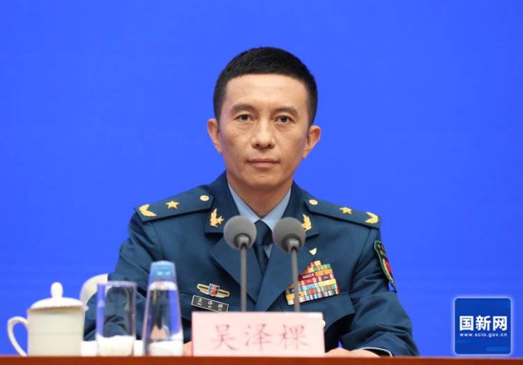 閱兵式所有參閱裝備有三大特點(diǎn)，均為國(guó)產(chǎn)現(xiàn)役主戰(zhàn)裝備