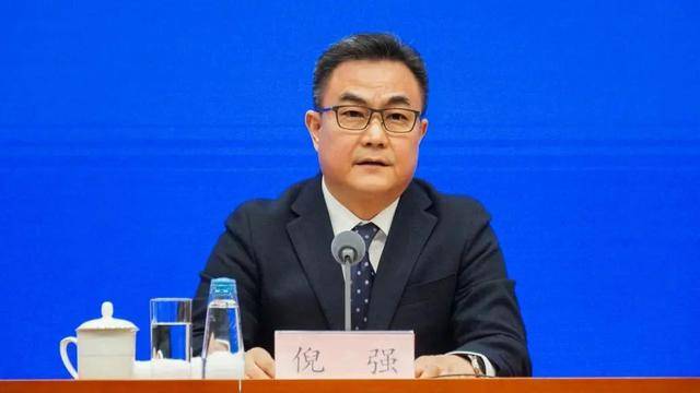 打虎！海南省委常委、秘書長倪強被查，上周還公開露面