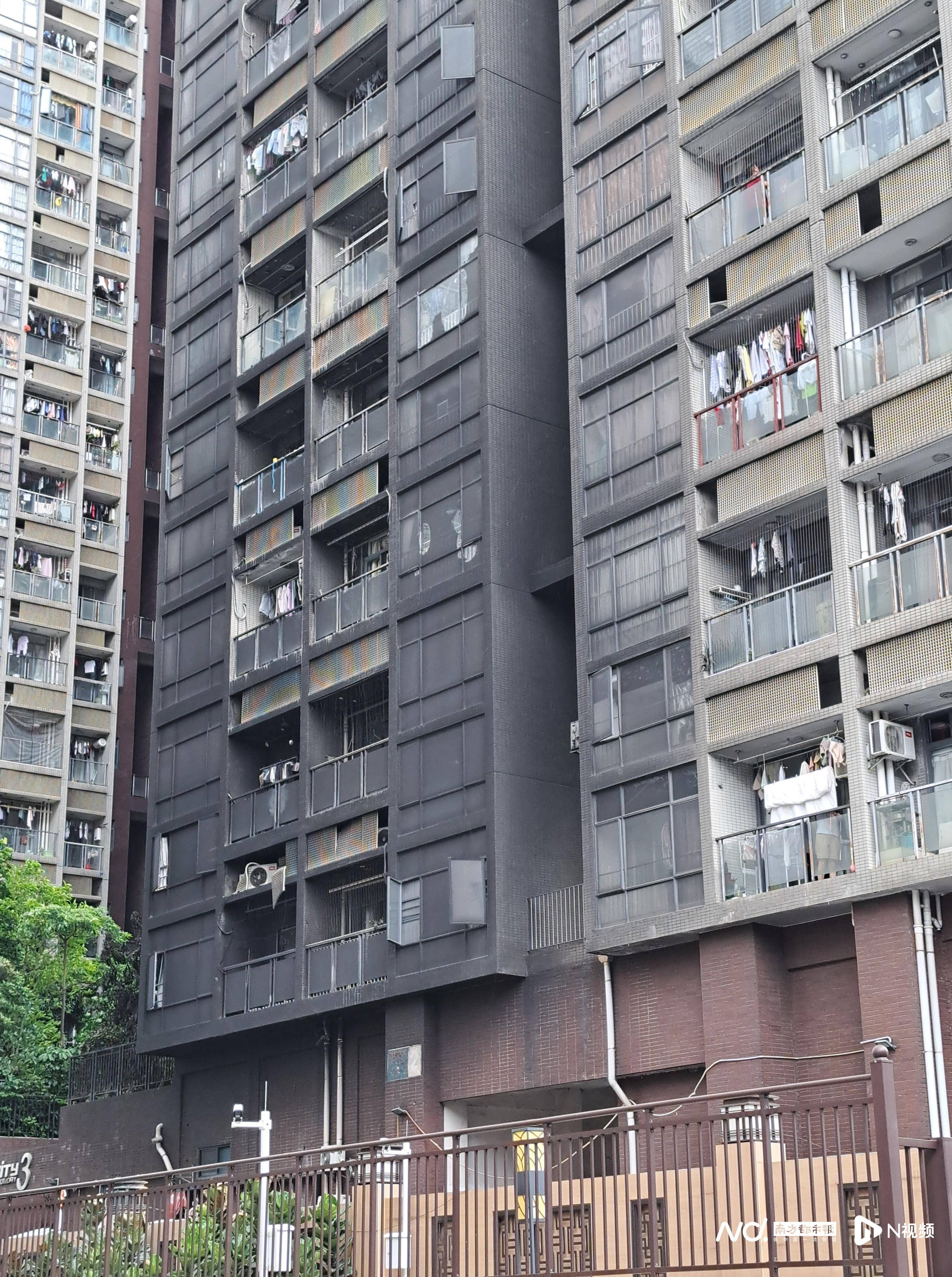 東莞一小區(qū)逾百輛電動自行車燒毀！住戶睡夢中被叫醒撤離逃生