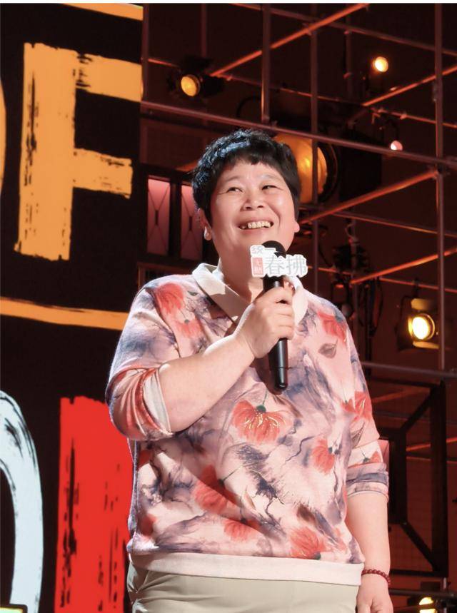 臨沂50歲“房主任”，火爆全網(wǎng)！網(wǎng)友：笑著笑著就哭了