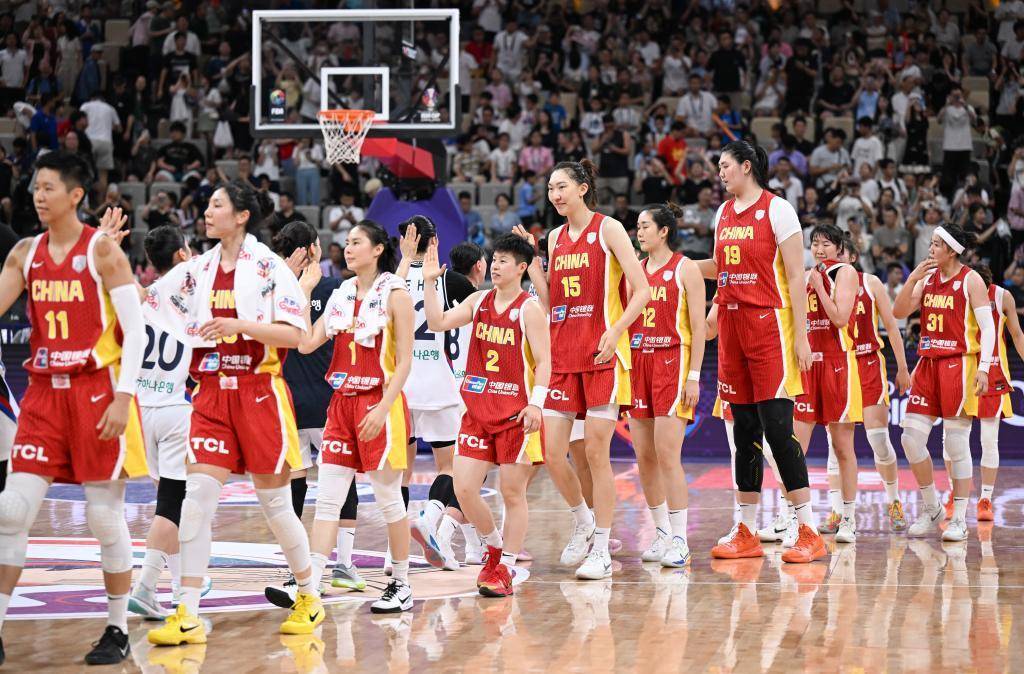 女籃亞洲杯綜合：中國(guó)隊(duì)收獲兩連勝 澳大利亞隊(duì)晉級(jí)四強(qiáng)