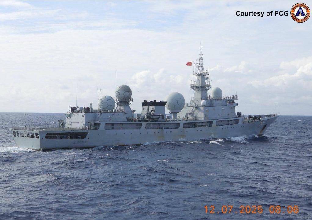 菲軍纏上815電偵船，中國海軍052D艦鎮(zhèn)場，我們目標是英美日航母