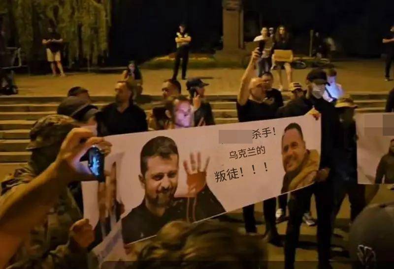 軍隊嘩變開始了，俄烏同時暴露重大危機(jī)？澤連斯基最先捅了馬蜂窩
