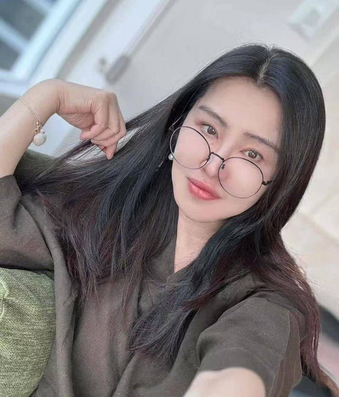 從“白幼瘦”到“氣血感”，審美標準終于“健康”了？