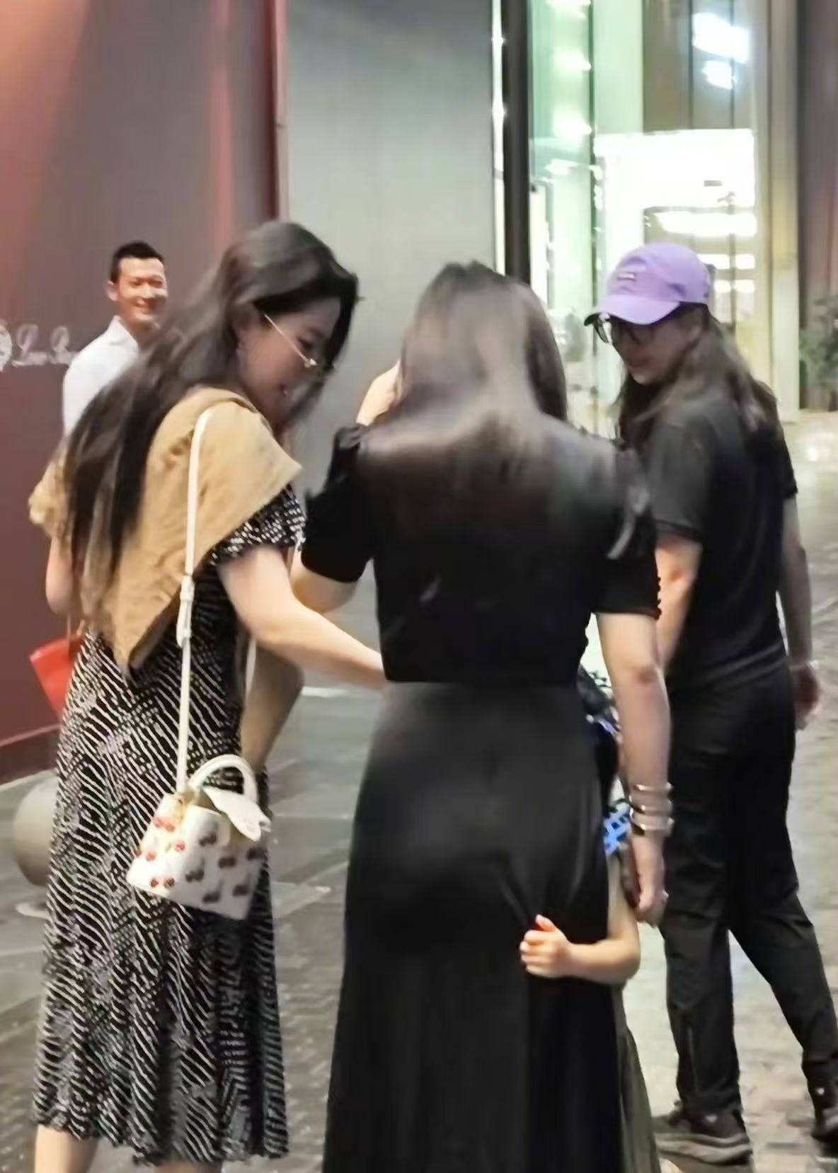 從“白幼瘦”到“氣血感”，審美標準終于“健康”了？