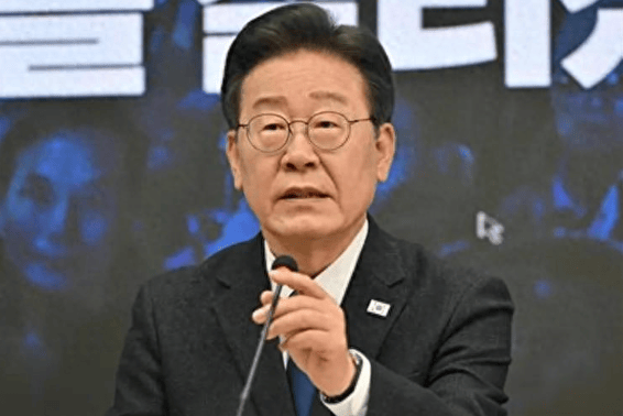 中方不用給韓國(guó)留座位了？李在明9月行程恐怕要涼，中國(guó)外長(zhǎng)掛斷電話，送給韓國(guó)一句話
