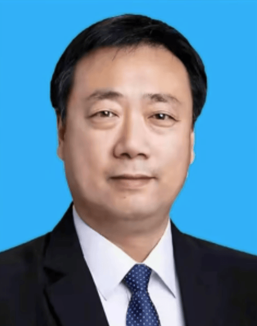 曾任秦皇島市紀(jì)委書記、承德市紀(jì)委書記，員欣昇被罷免