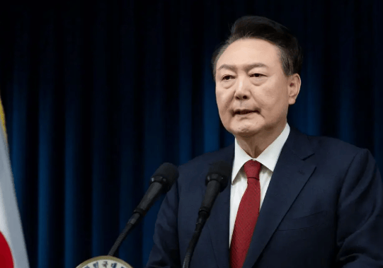 尹錫悅判了，傷害性不大，侮辱性極強(qiáng)，李在明果斷出手了，還要與朝鮮緩和關(guān)系？