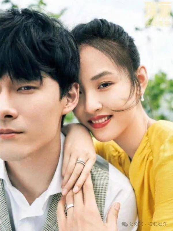 離婚三年又被拍到親密逛超市，他倆這是純帶娃還是真復(fù)合了？