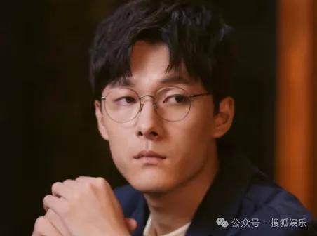 離婚三年又被拍到親密逛超市，他倆這是純帶娃還是真復(fù)合了？