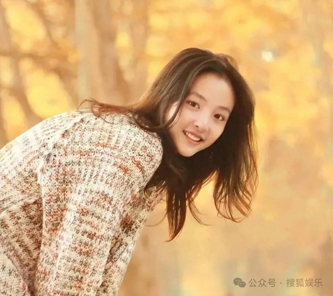 離婚三年又被拍到親密逛超市，他倆這是純帶娃還是真復(fù)合了？