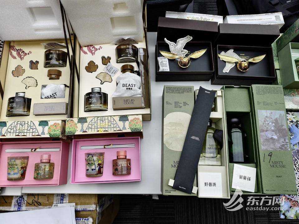 成本僅20元！上海警方成功破獲一起生產(chǎn)、銷售假冒品牌案，涉案金額4500余萬(wàn)元