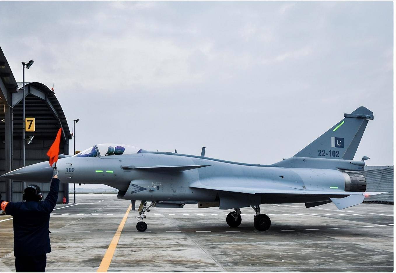 印軍“一雪前恥”，S400擊落巴鐵殲10和梟龍？事后發(fā)現(xiàn)高興太早了