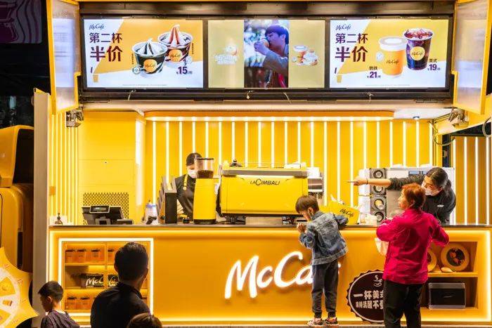 “不交社?！睗撘?guī)則被打破，快餐茶飲的繳納現(xiàn)狀如何？