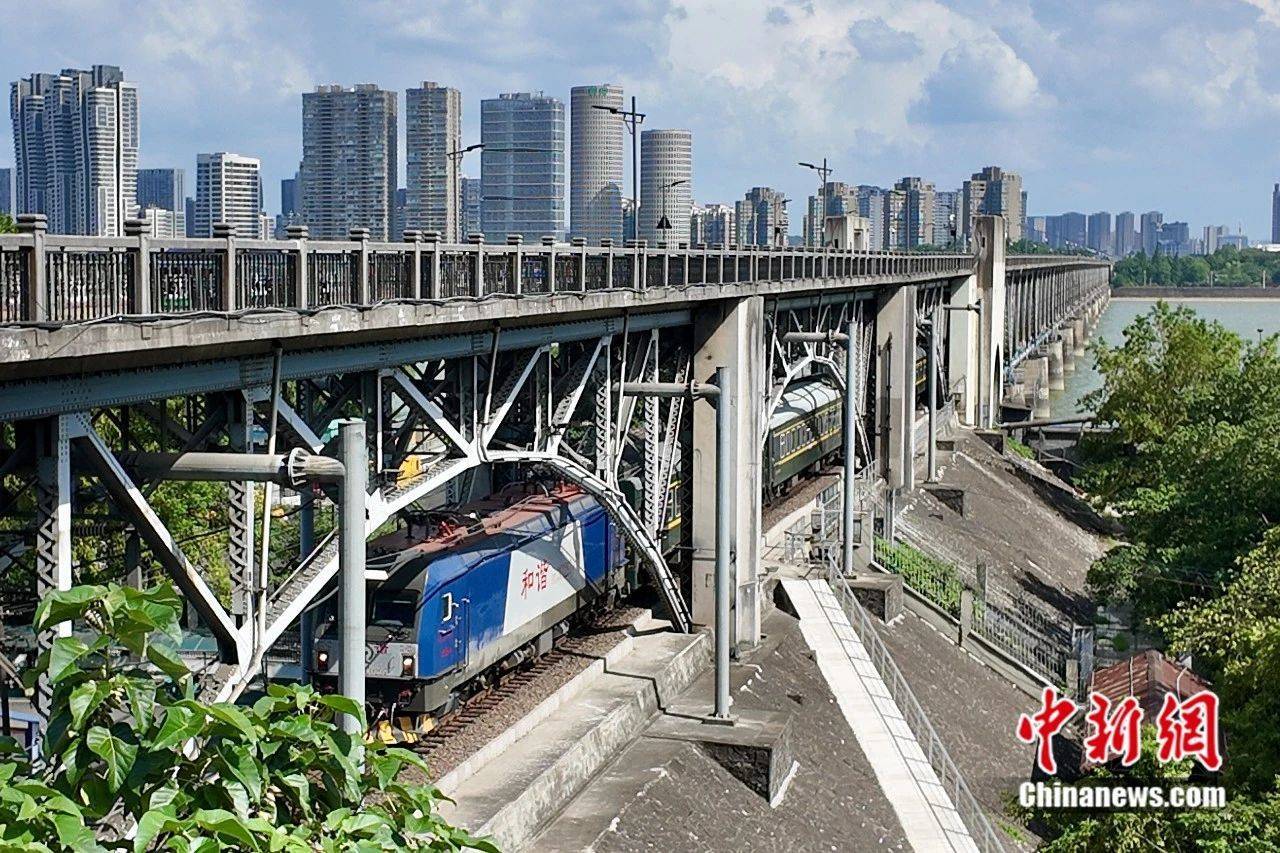 通車(chē)僅89天的錢(qián)塘江大橋，茅以升為何主持將其炸毀?