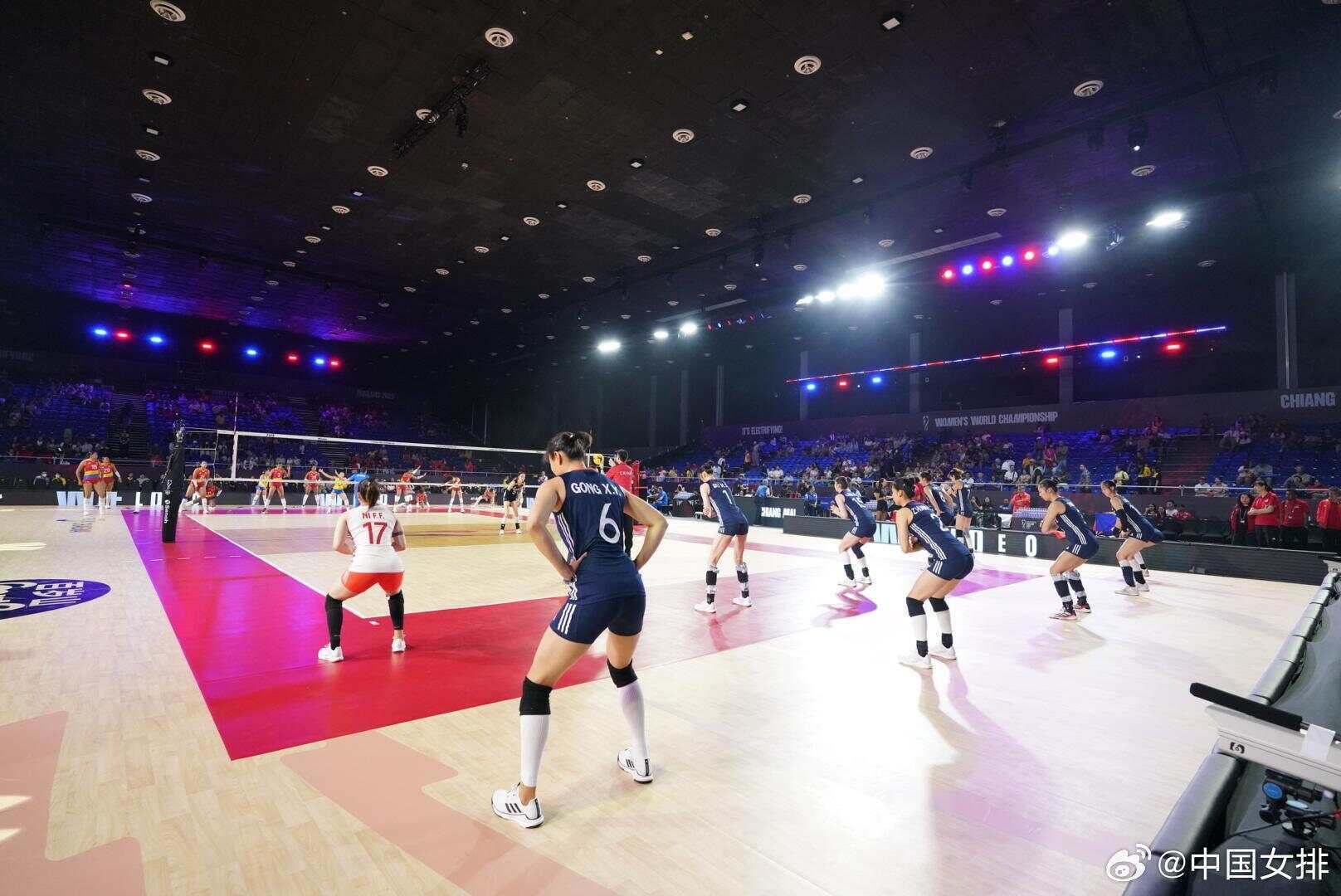 中國(guó)女排3比1勝哥倫比亞隊(duì)，提前一輪晉級(jí)世錦賽十六強(qiáng)