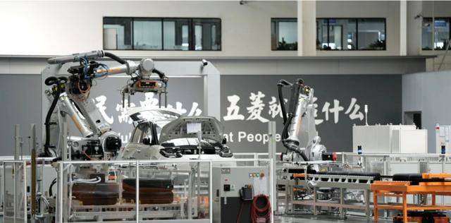 神操作！用天然溶洞停放40架飛機(jī)，這種“絕招”可能只有柳州人干得出來！