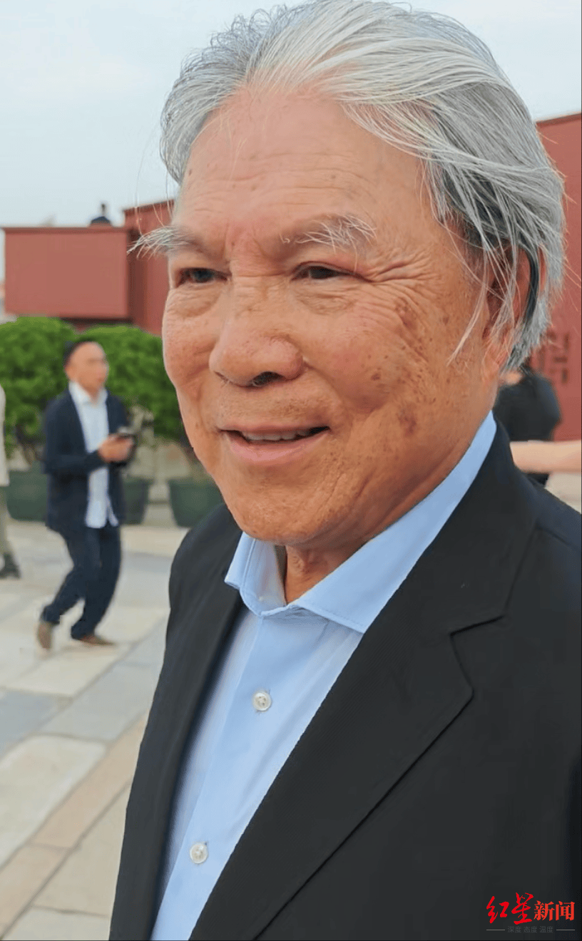 霍震霆：在閱兵儀式中，看到了國家的國防能力和國家發(fā)展