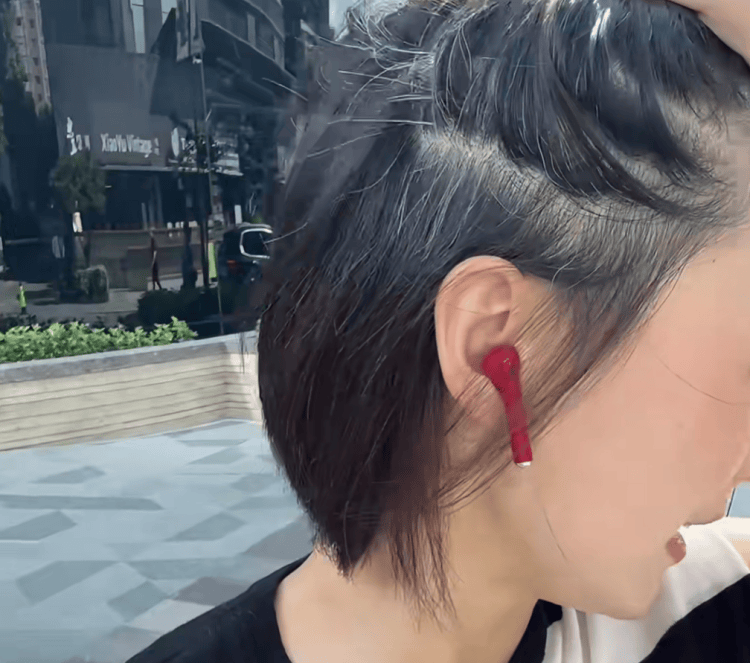 女演員打白發(fā)針2個月收效甚微，沒人管管可疑的新療法？