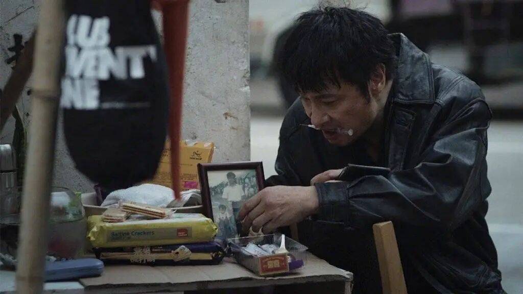考古|89歲謝賢現(xiàn)身依舊時髦！與小49歲女友分手后開搞事業(yè)，疑已交代后事的他太瀟灑
