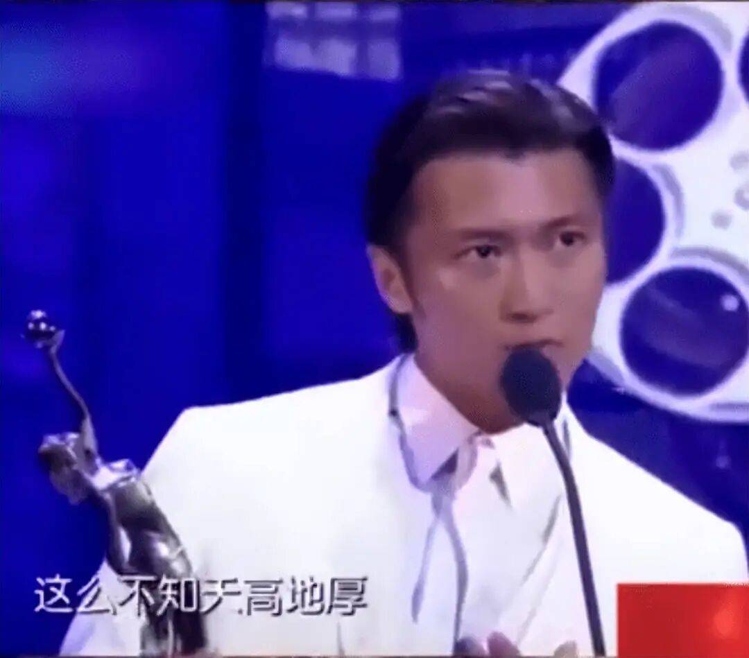 考古|89歲謝賢現(xiàn)身依舊時髦！與小49歲女友分手后開搞事業(yè)，疑已交代后事的他太瀟灑