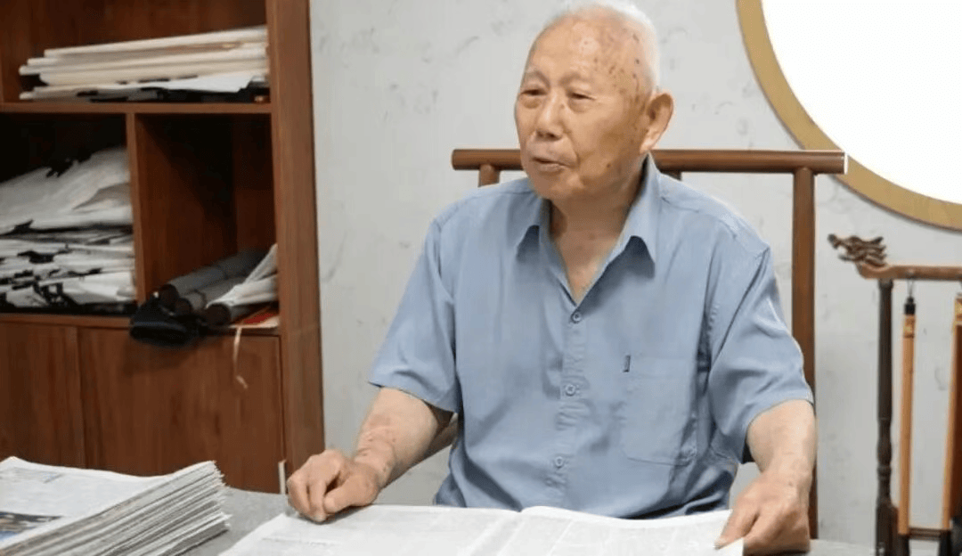 這6位與總書記握手的老戰(zhàn)士是誰？