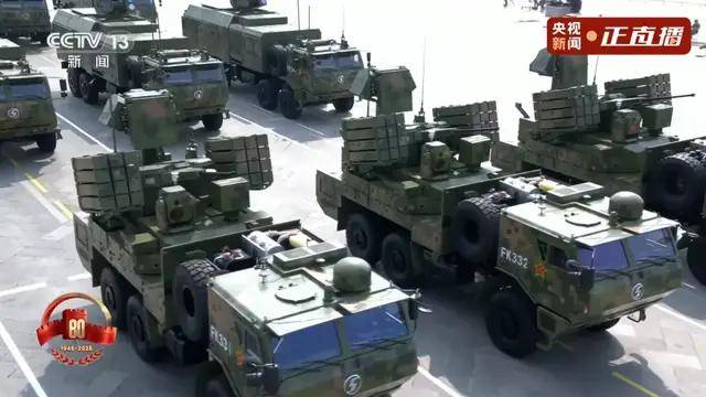 不裝了！一口氣看完九三大閱兵武器裝備！誰說我們一個也不認(rèn)識？