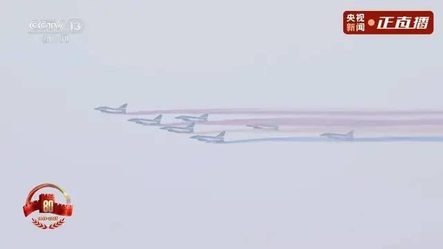 不裝了！一口氣看完九三大閱兵武器裝備！誰說我們一個也不認(rèn)識？
