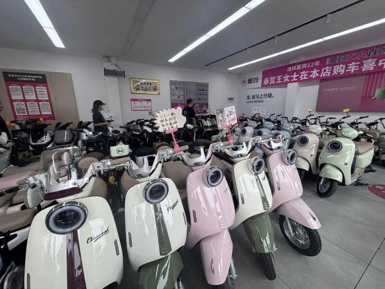 “小電驢”新國標(biāo)實(shí)施后，“舊車”還能騎嗎？