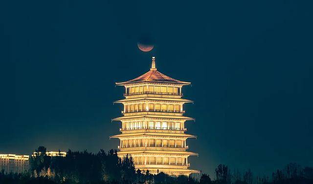 “血月”奇觀來襲！今年罕見“月全食”有啥說法？